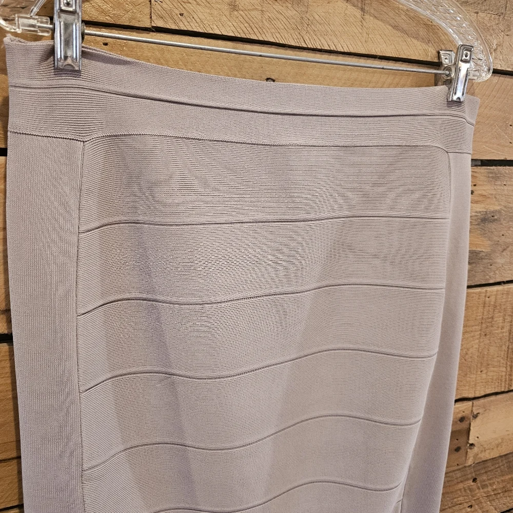 INC International Concepts Bandage Skirt in size Large Taupe/stone